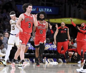 九游娱乐-公牛球星三分绝杀，全场观众热烈欢呼，决定音乐的人一切.