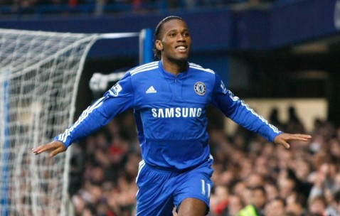 九游游戏-德罗巴在利物浦比赛中重返赛场，比赛局势复杂引发热议！